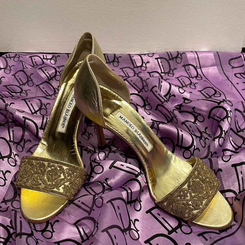 Gold D’Orsay Manolo Blahniks Size 37.5